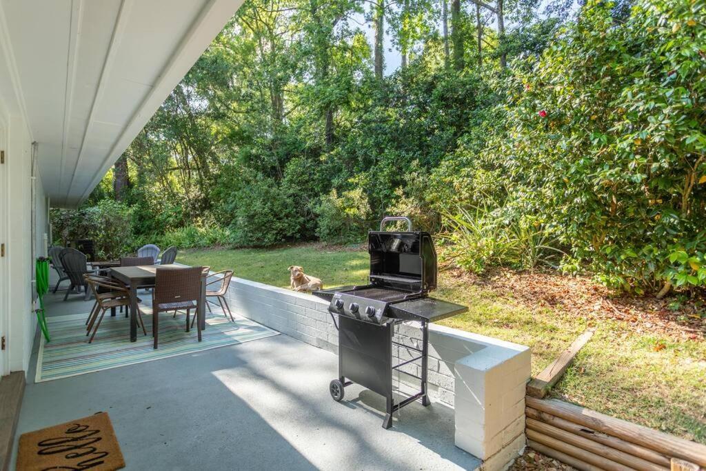 Вилла Uf Sunshine House - Patio & Bbq - Chef Kitchen - Ev Car Station - Upscale Neighborhood! Гейнсвилл Экстерьер фото