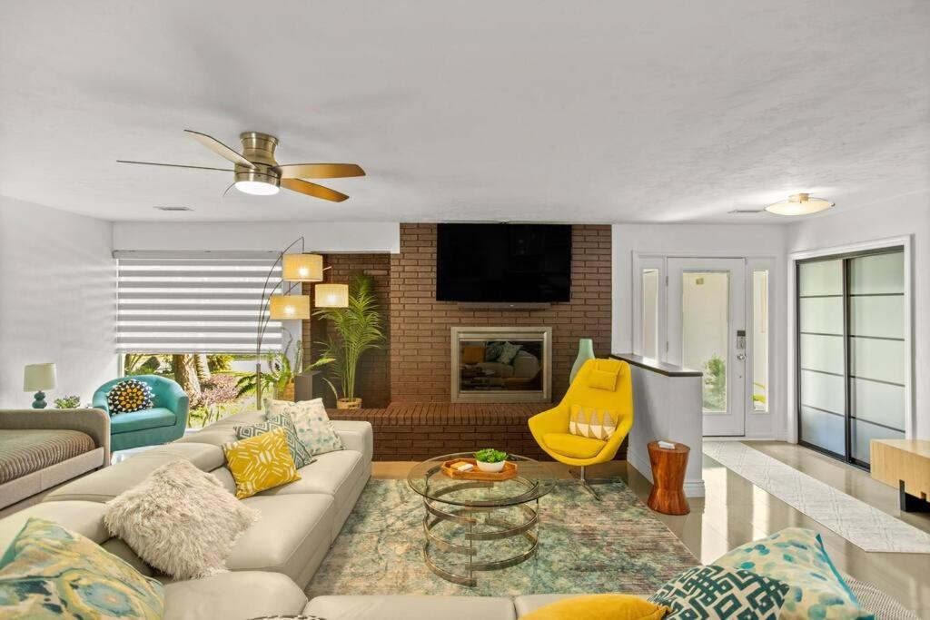Вилла Uf Sunshine House - Patio & Bbq - Chef Kitchen - Ev Car Station - Upscale Neighborhood! Гейнсвилл Экстерьер фото